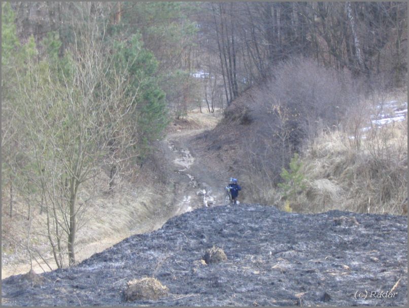 Przeprawa przez wwz. Z bota na spalon ziemi